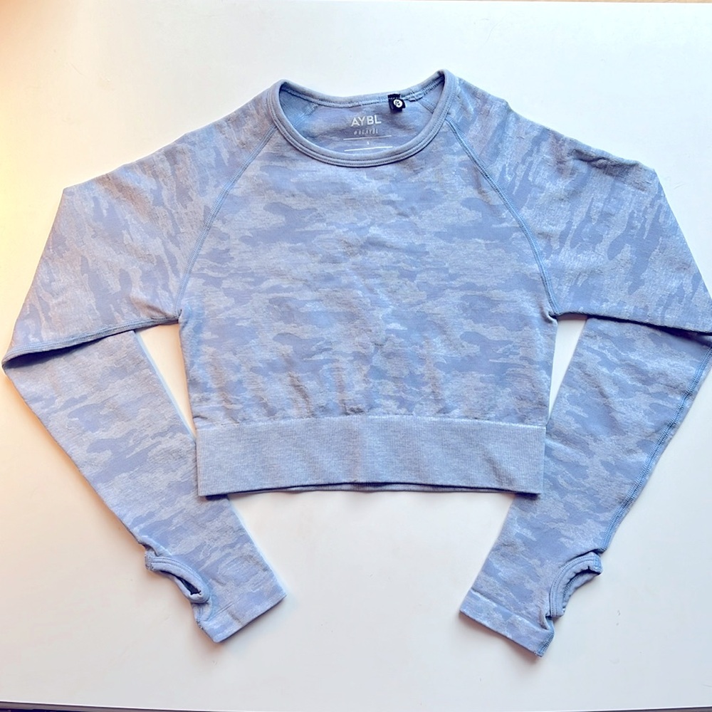 AYBL long-sleeve camo crop top - light blue